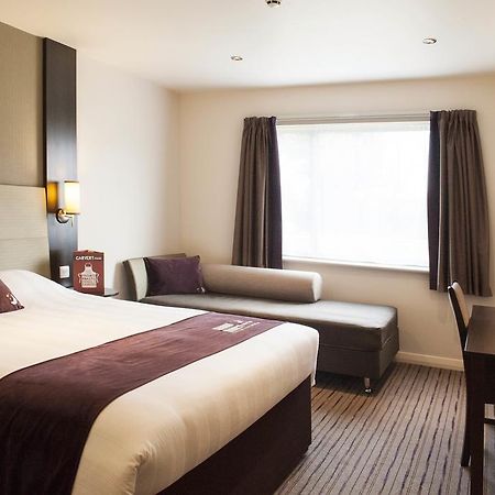 Premier Inn Falkirk - Larbert Kültér fotó