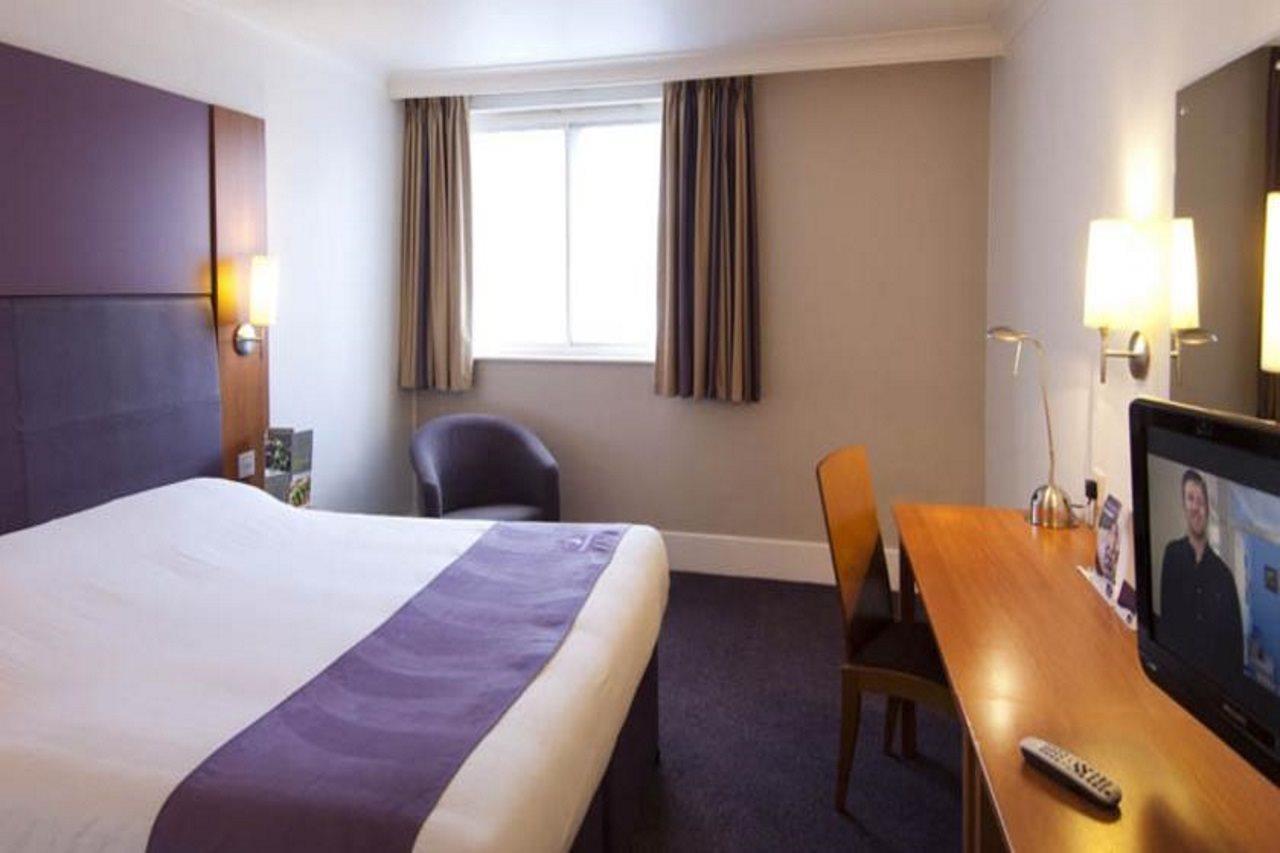 Premier Inn Falkirk - Larbert Kültér fotó
